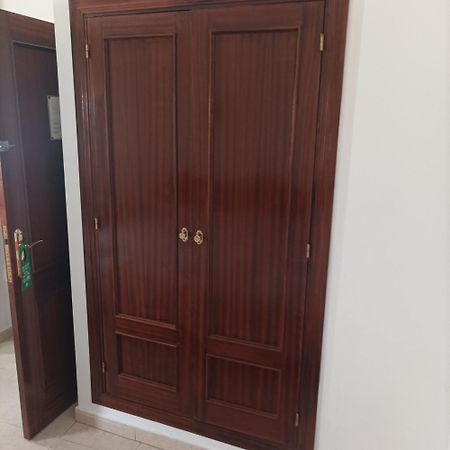 Hostal Carlos 2 La Línea de la Concepción Εξωτερικό φωτογραφία