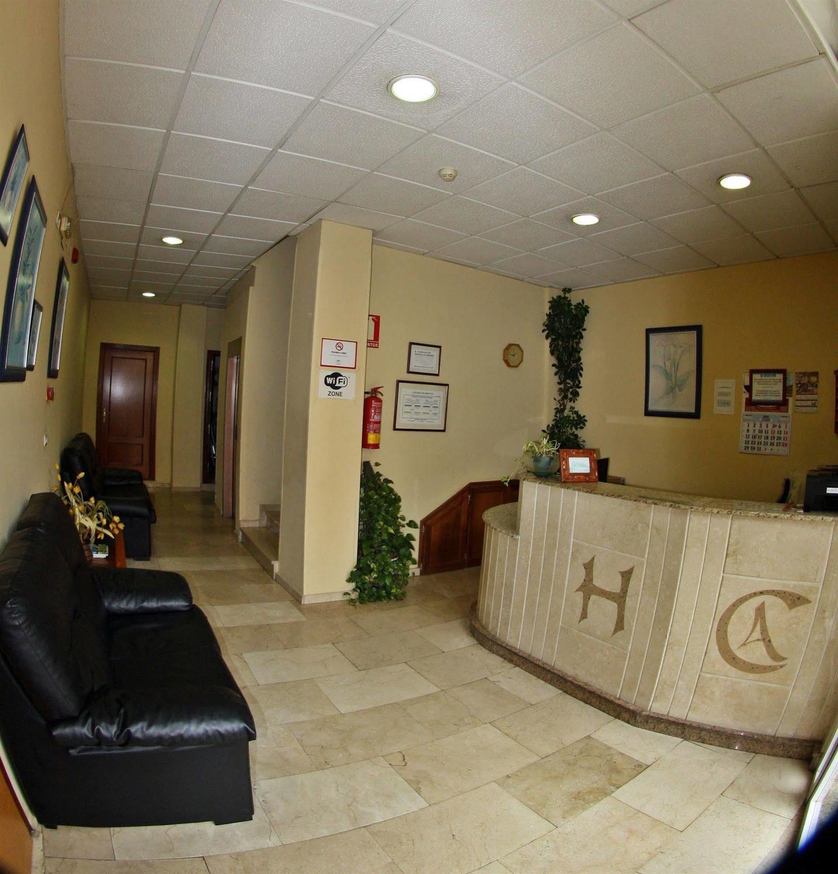 Hostal Carlos 2 La Línea de la Concepción Εξωτερικό φωτογραφία
